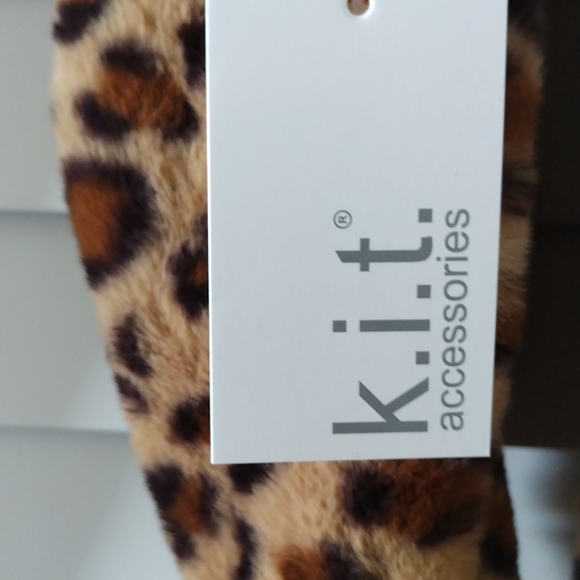 kit leopard faux fur infinity scarf 8" wide Extra Warm - Picture 2 of 2